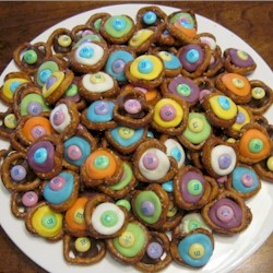 Chocolate M and M Pretzel Buttons