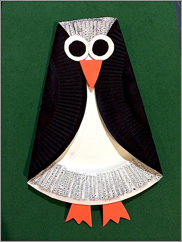 Simple Paper Plate Penguin