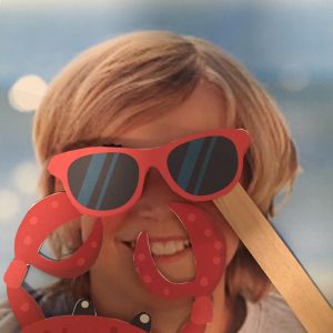 Props you can use to take fun summer photos with the kids.