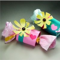 make Valentine favors