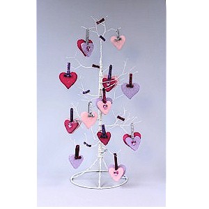 Make A Valentine Heart Tree